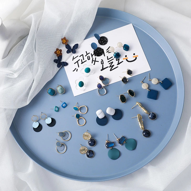 

AVEBIEN Fashion Temperament Versatile Blue Women Dangle Earrings for Women Simple Ladies Earrings Pendants 2020